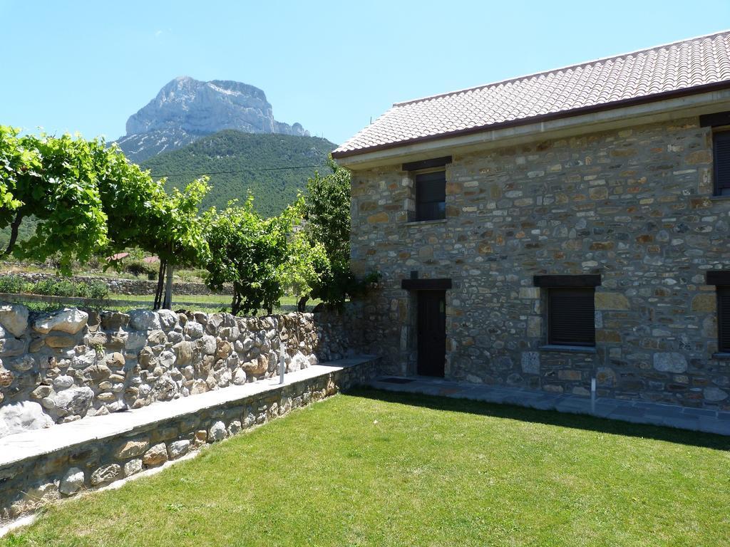 Ferienwohnung Puerta De Ordesa Garden Laspuña Exterior foto